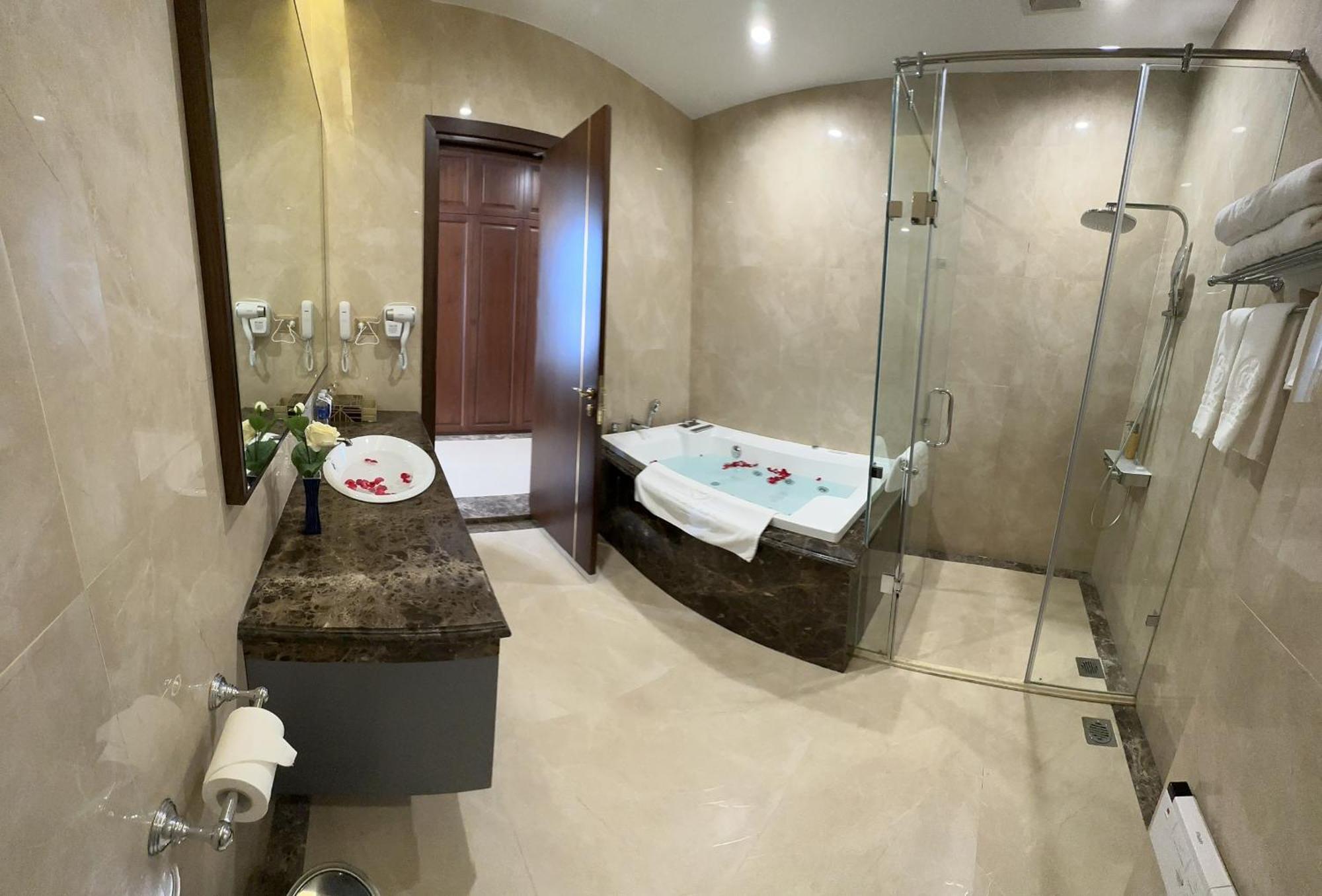 Bắc Ninh Kinh Bac Palace Hotel מראה חיצוני תמונה